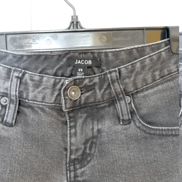 Jacob - Women's Jeans in Charcoal - Picture 5 of 6